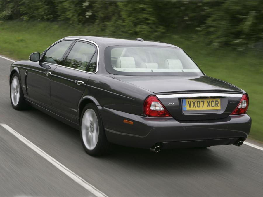  Jaguar XJ Sovereign 2007 года  (фото 5 из 13)